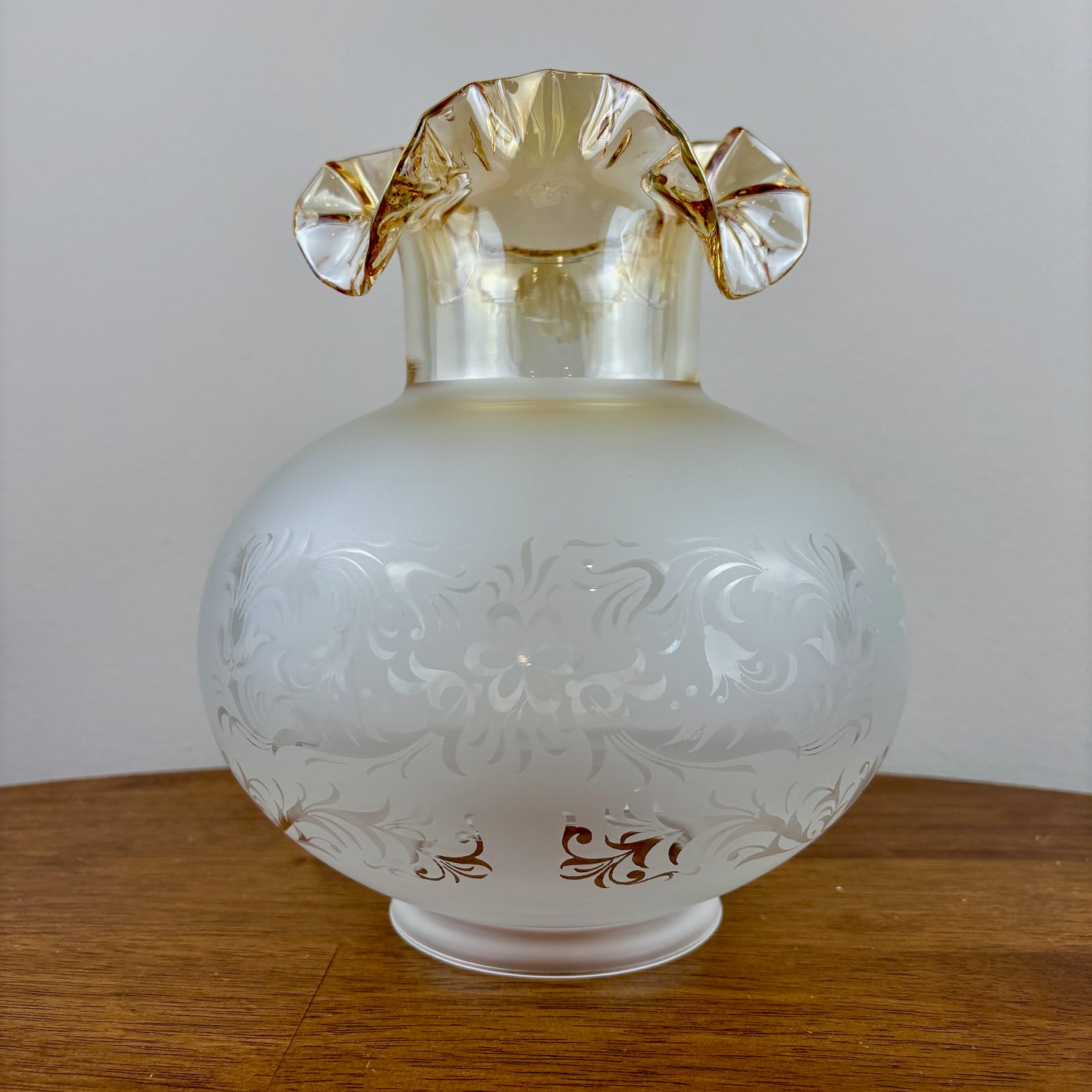 Antique Frosted Acid Etched Floral Glass Amber Luster Ruffles Oil Gas Lamp Shade