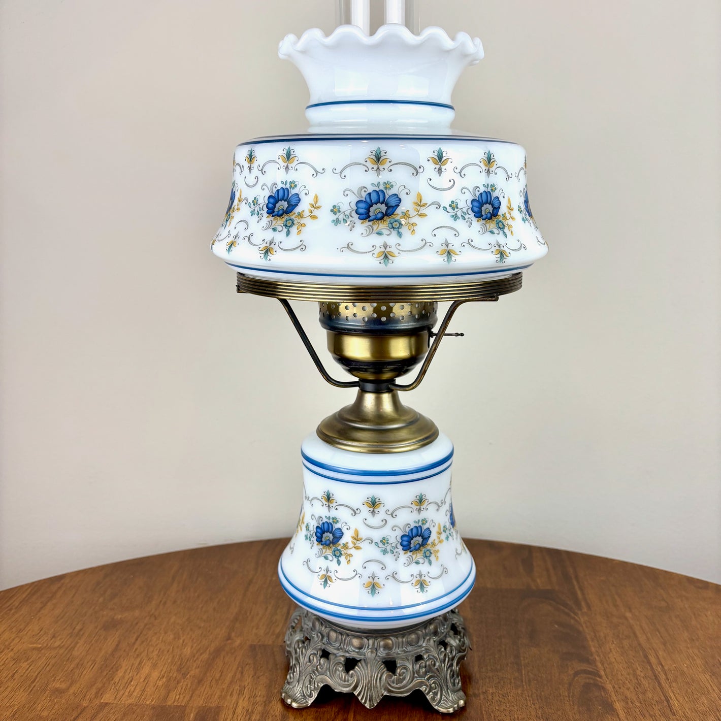 Vintage Quoizel Abigail Adams Blue Floral Hurricane Lamp Small 16.5"